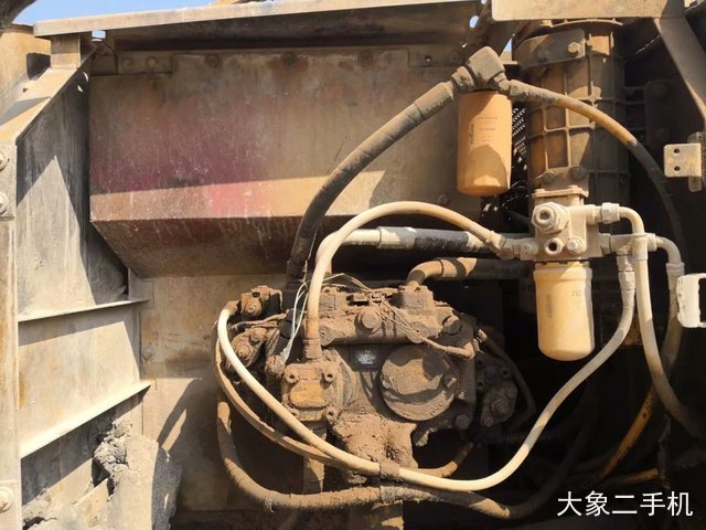 卡特彼勒 320C 挖掘机