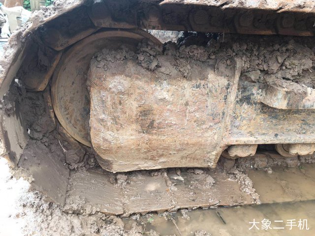 现代 R150LC-7 挖掘机