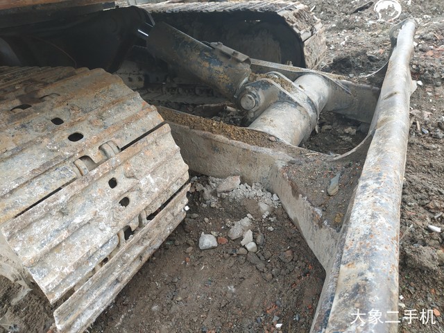 现代 R60-9 挖掘机