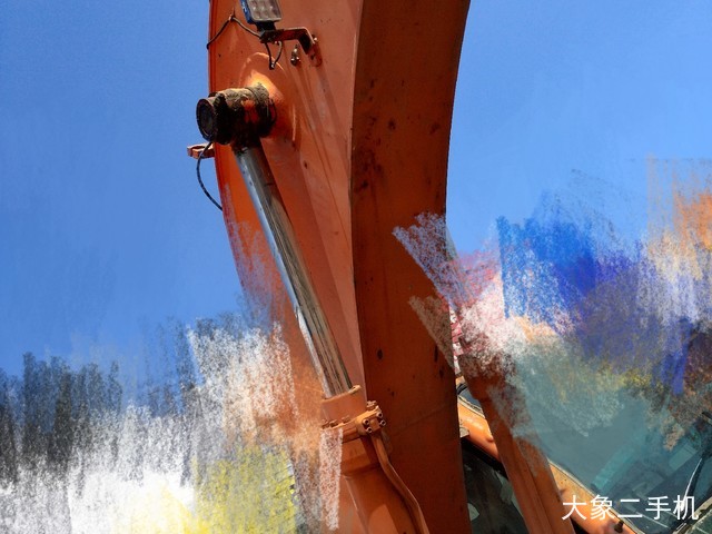 斗山 DX260LC 挖掘机