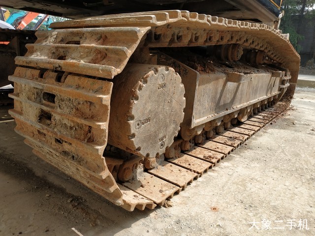 三一重工 SY215C 挖掘机