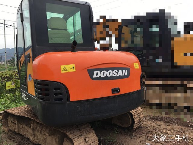 斗山 DH60-7 挖掘机