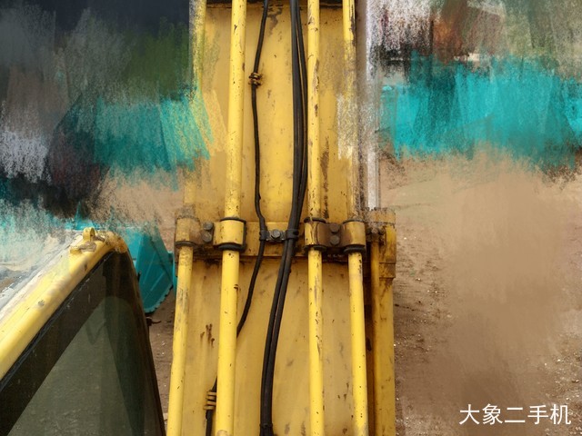 小松 PC240LC-8 挖掘机