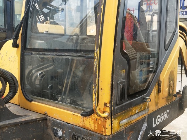 山东临工 LG665 挖掘机
