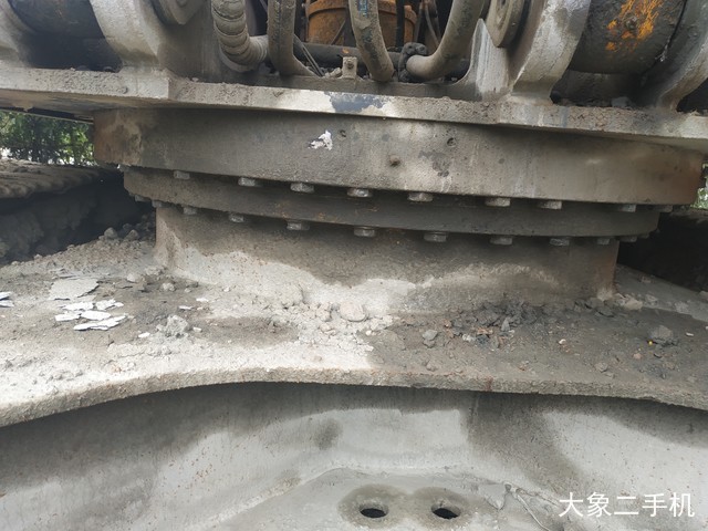 现代 R225LC-7 挖掘机