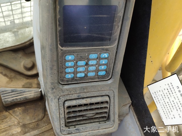 小松 PC270-7 挖掘机