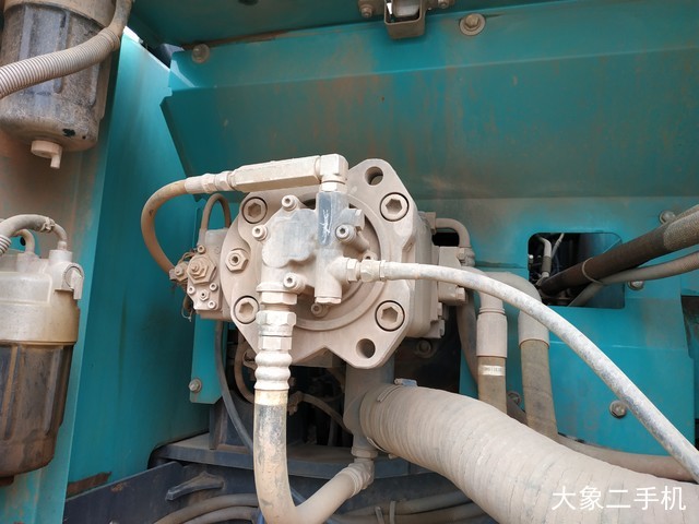 神钢 SK250-8 挖掘机