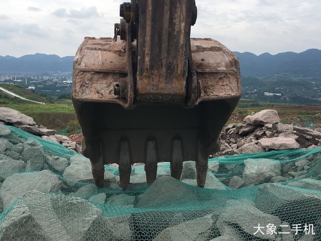 卡特彼勒 320C 挖掘机