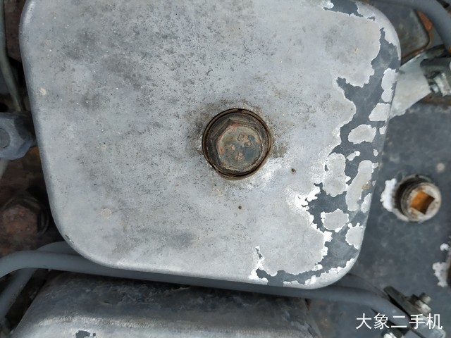 现代 R265LC-7 挖掘机