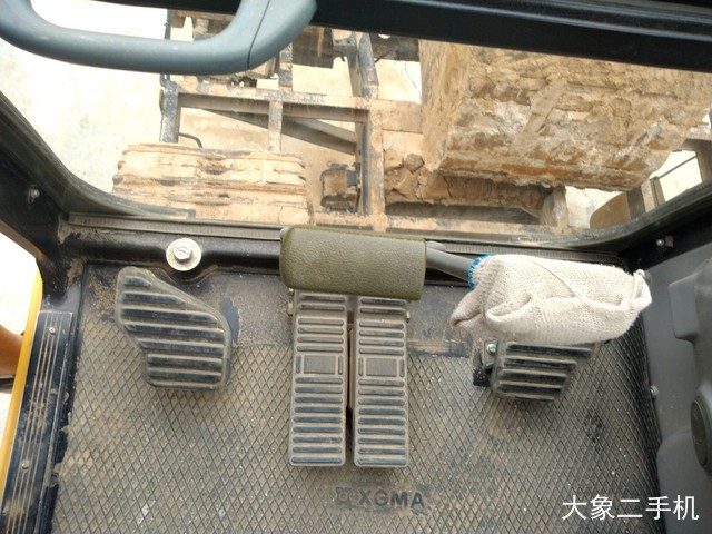 厦工 XG809E 挖掘机