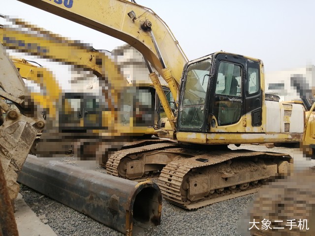 小松 PC200-8 挖掘机