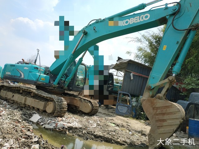 神钢 SK350LC-8 挖掘机