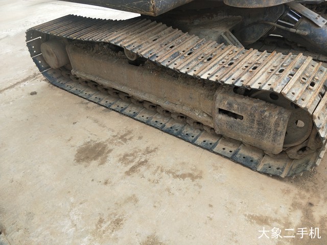 山东临工 LG665 挖掘机