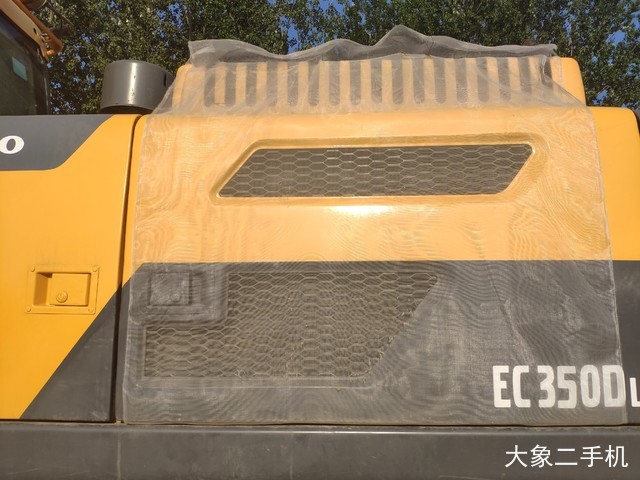 沃尔沃 EC300DL 挖掘机