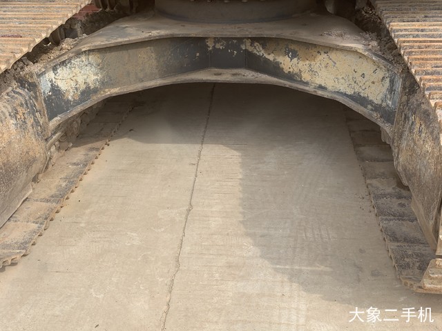 现代 R215-7 挖掘机