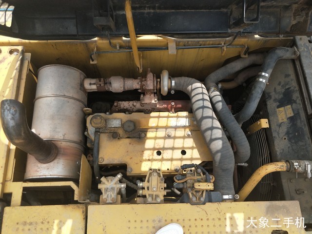 卡特彼勒 323DL 挖掘机