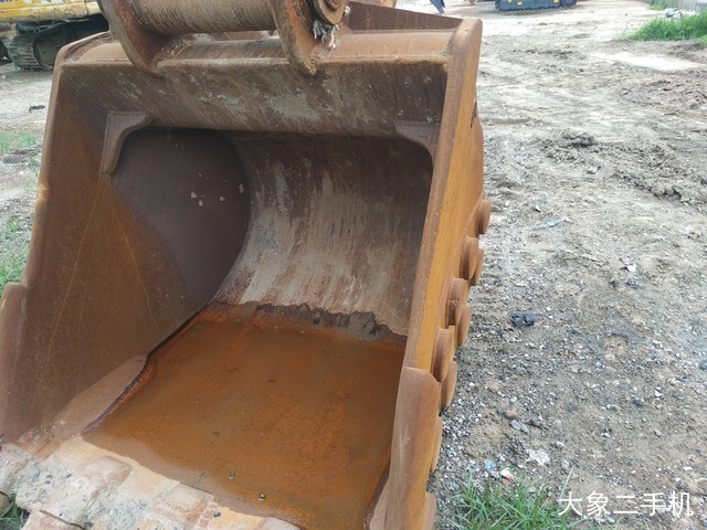 徐工 XE370CA 挖掘机