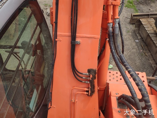 日立 ZX135US 挖掘机