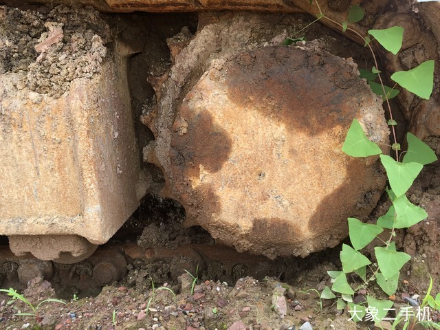 现代 R265LC-7 挖掘机