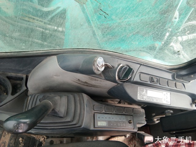 神钢 SK260LC-8 挖掘机