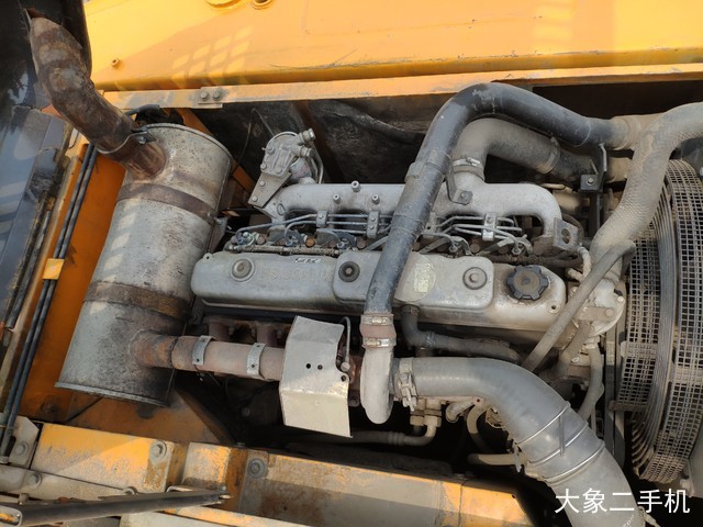 三一重工 SY215C-8 挖掘机