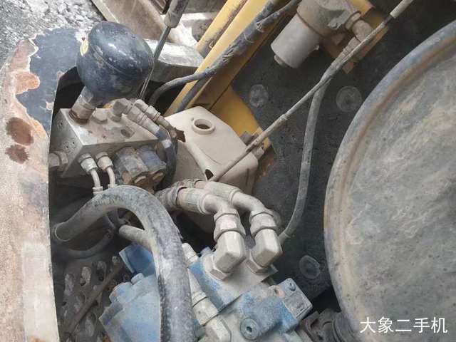 现代 R80-7 挖掘机