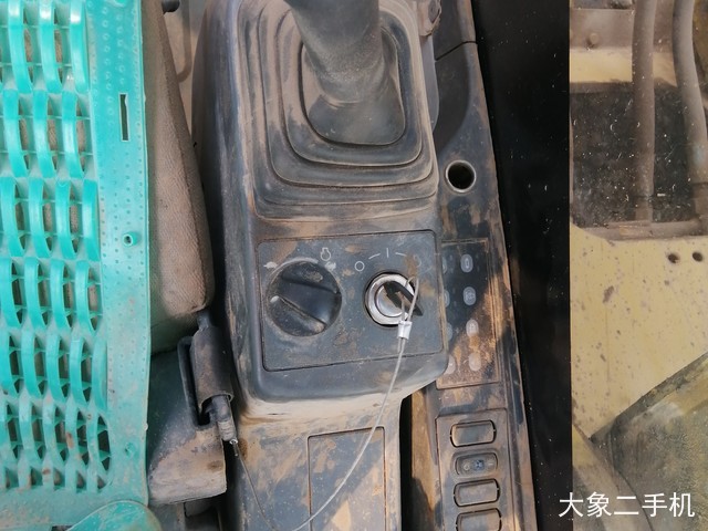 卡特彼勒 323DL 挖掘机