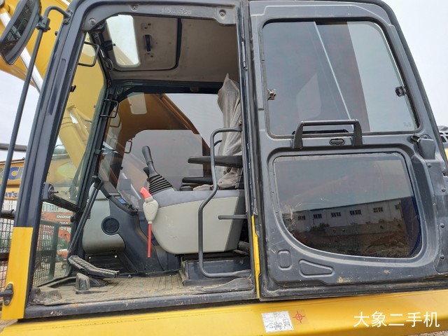 小松 PC210LC-8M0 挖掘机