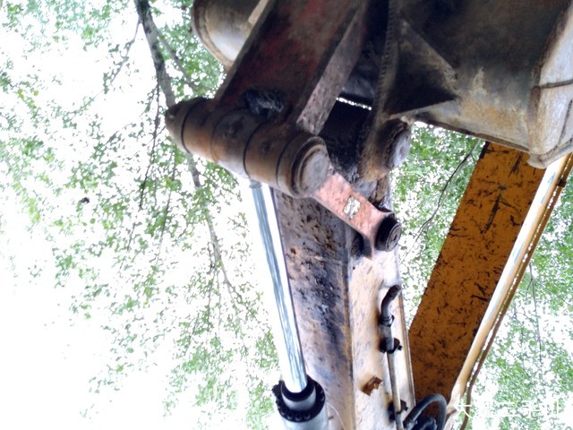 徐工 XE150D 挖掘机