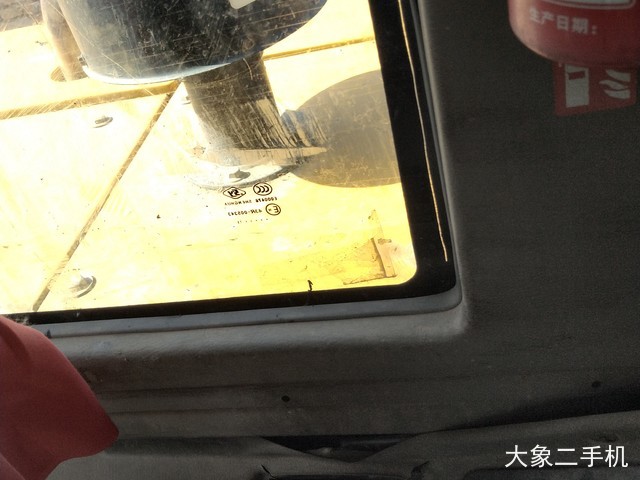 山东临工 LG685 挖掘机