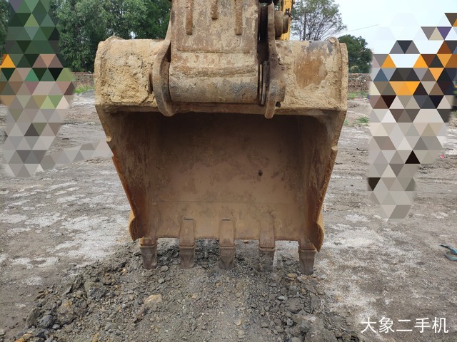 现代 R265LC-7 挖掘机