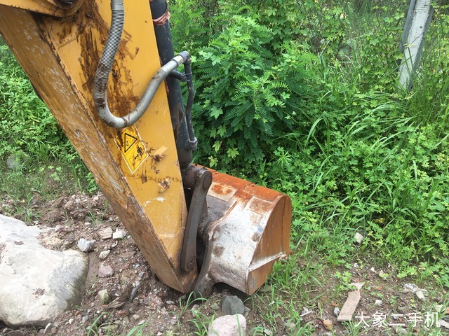 徐工 XE75D 挖掘机