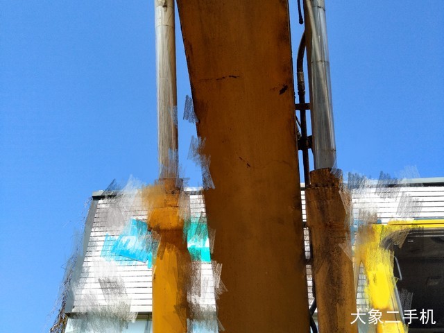 现代 R305LC-7 挖掘机