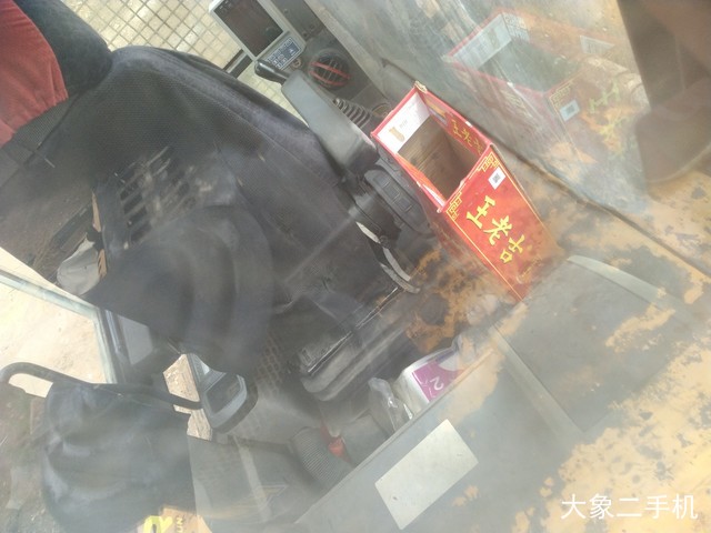 三一重工 SY235C-9 挖掘机