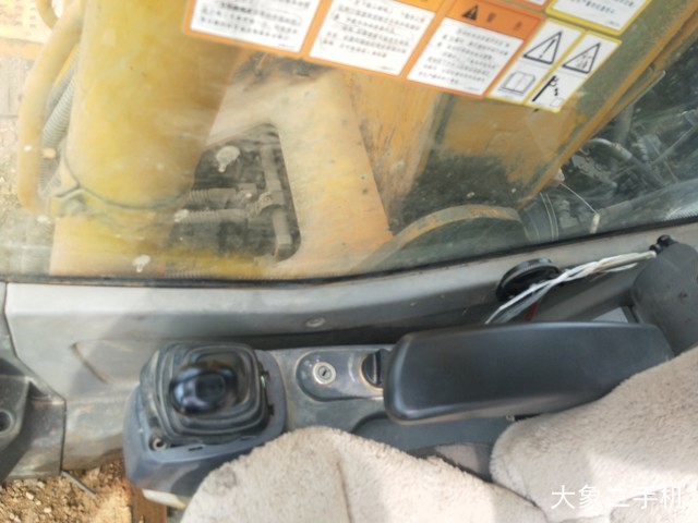 龙工 LG6235 挖掘机