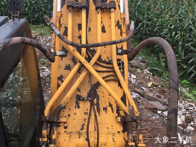 现代 R375LC-7 挖掘机