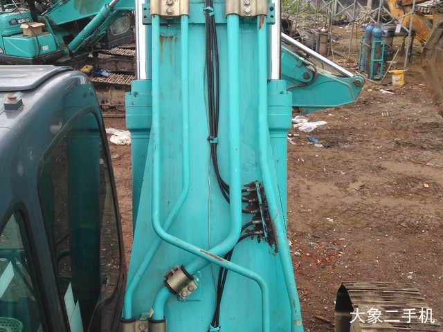 神钢 SK260LC-8 挖掘机