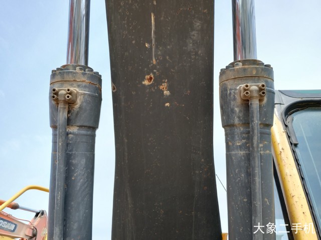 沃尔沃 EC210BLC 挖掘机