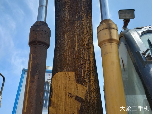 住友 SH240-5 挖掘机