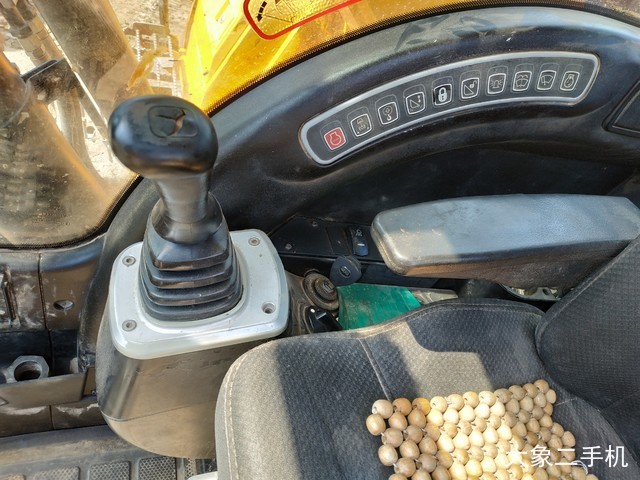 杰西博 JS230LC 挖掘机