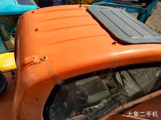 斗山 DX260LC 挖掘机