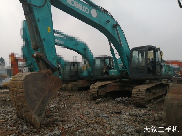 神钢 SK350LC-8 挖掘机