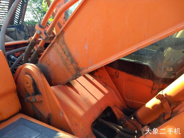 斗山 DX260LC 挖掘机