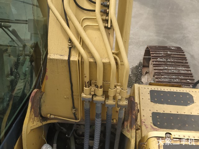 小松 PC240LC-8 挖掘机