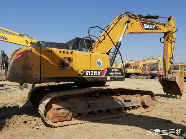 三一重工 SY215C 挖掘机