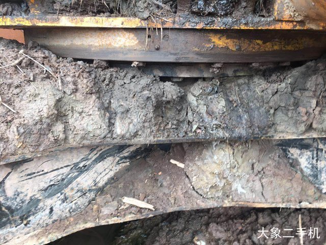 现代 R150LC-7 挖掘机