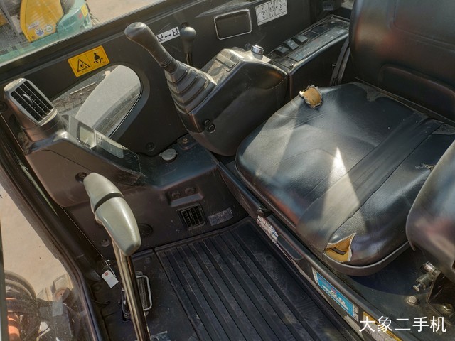 日立 ZX30U-2 挖掘机