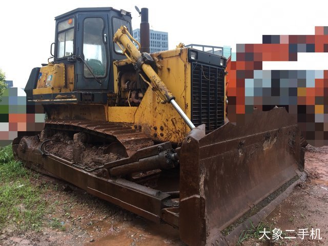 小松 D85EX-15 推土机