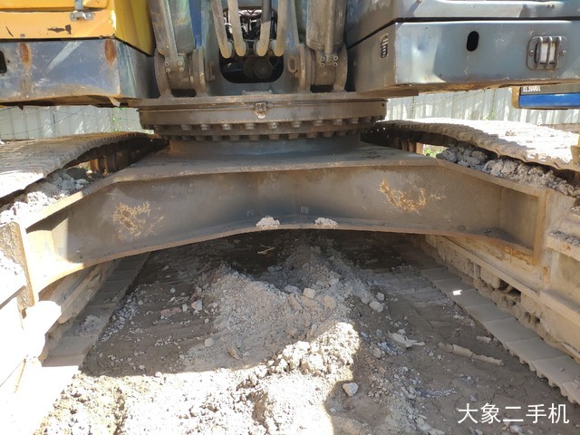沃尔沃 EC480DL 挖掘机