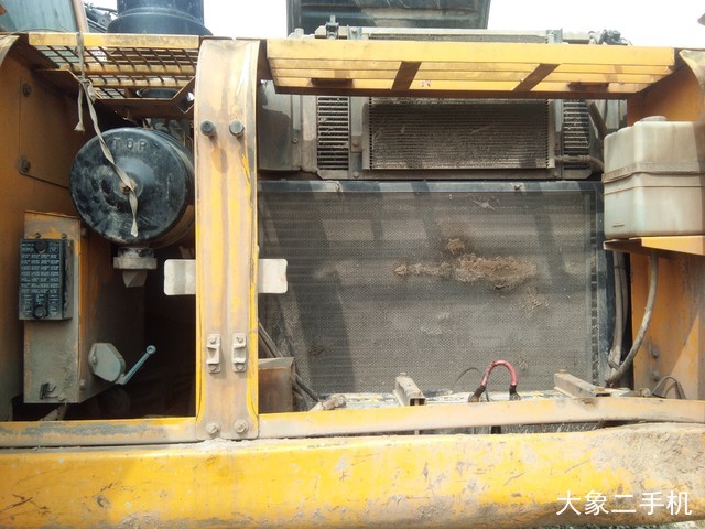 现代 R265LC-7 挖掘机